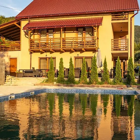 купецький двір *