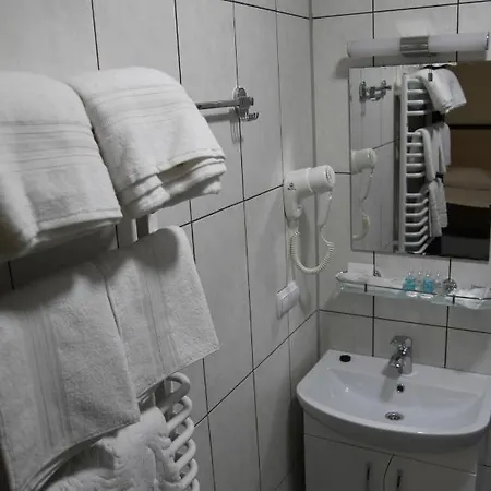 купецький двір * Mizhhirya (Transcarpathia)