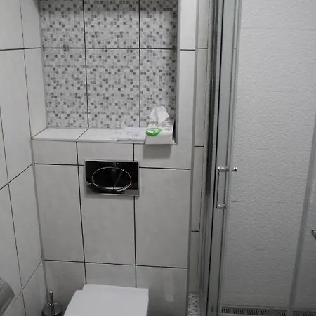 купецький двір Hotel *