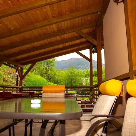 купецький двір Hotel Mizhhirya (Transcarpathia)