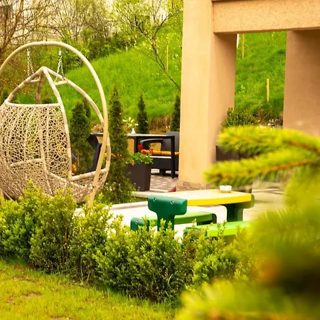 купецький двір * Mizhhirya (Transcarpathia)