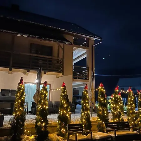 купецький двір Mizhhirya (Transcarpathia)