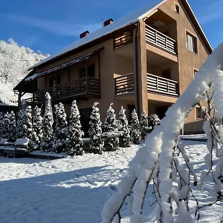 купецький двір *