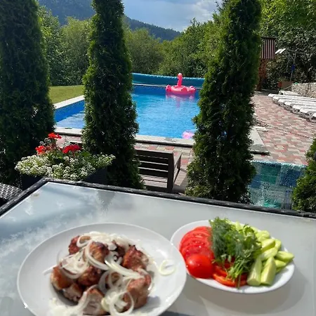 купецький двір Hotel Mizhhirya (Transcarpathia)