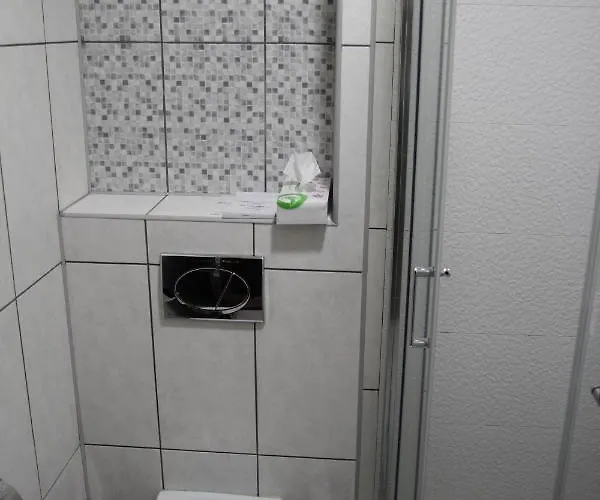 купецький двір Hotel *