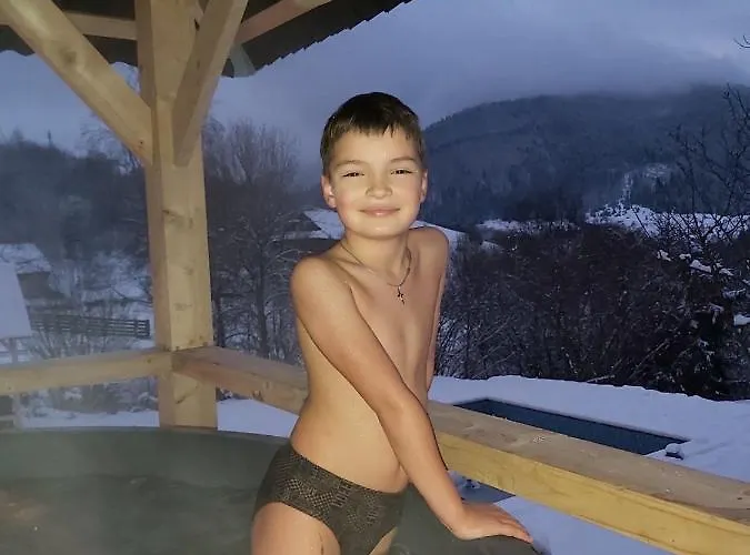 купецький двір Hotel *