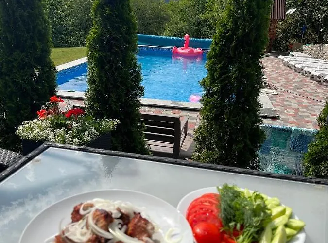купецький двір Hotel Mizhhirya (Transcarpathia)