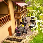 купецький двір * Mizhhirya (Transcarpathia)