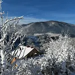 купецький двір Mizhhirya (Transcarpathia)