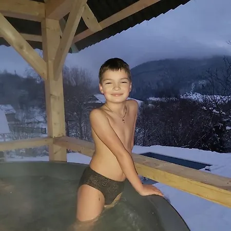 купецький двір Hotel *