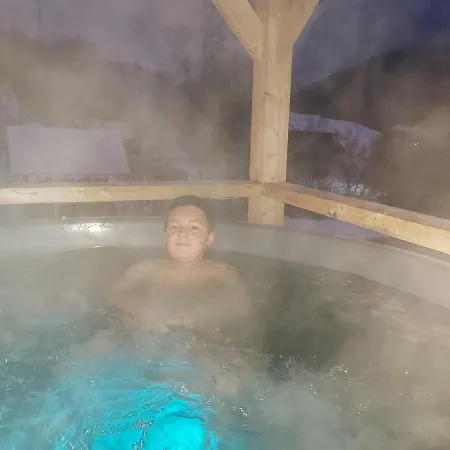 купецький двір Mizhhirya (Transcarpathia)