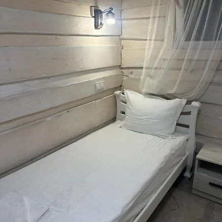 купецький двір Hotel *