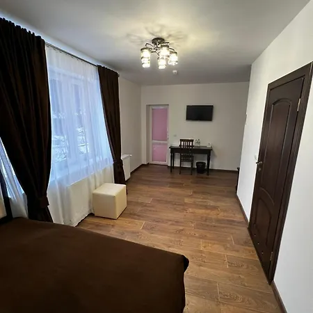 купецький двір Hotel